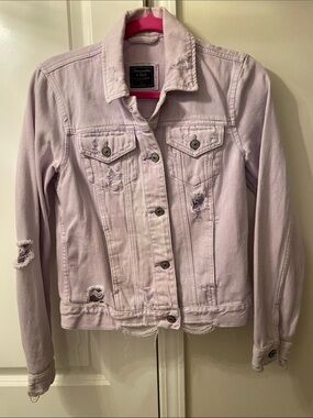 Abercrombie & Fitch denim jacket/size S/lavender/distressed/purple/violet/grunge